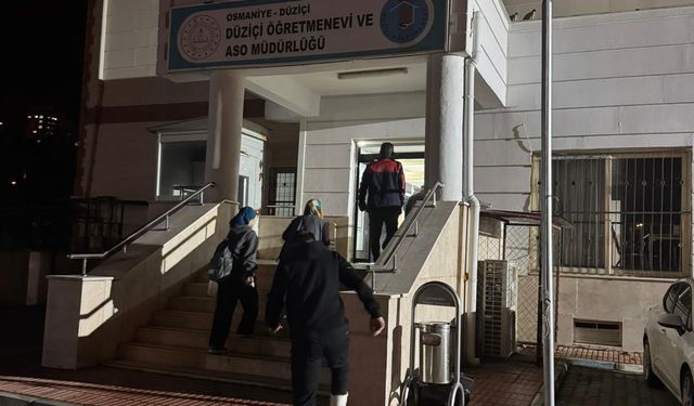 Düziçi'nde Toprak Kayması 3 Ev Boşaltıldı