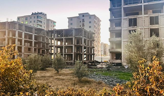 Hatay'da inşaattan düşen işçi hayatını kaybetti