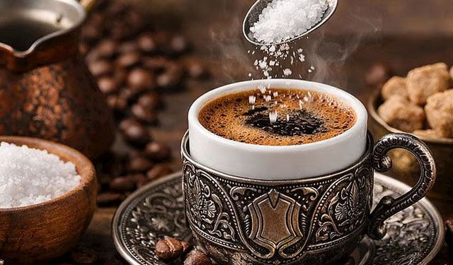 Kahveye Bir Tutam Tuz Neden Atılır ?