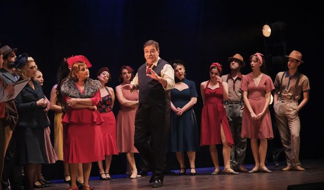 Mersin Devlet Opera ve Balesi 'Kiss Me Kate' müzikal tiyatrosunun prömiyerini yaptı