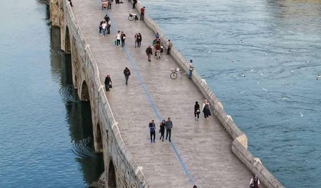 Taşköprü: Adana’nın Tarihi Simgesi