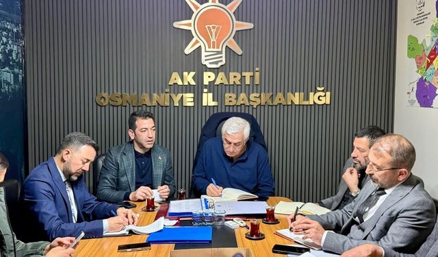 AK Parti Düziçi’nde İstişare Toplantısı