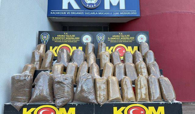 Adana'da 1 ton 650 kilogram kaçak tütün ele geçirildi