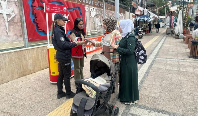 Anamur'da kadınlar KADES hakkında bilgilendirildi