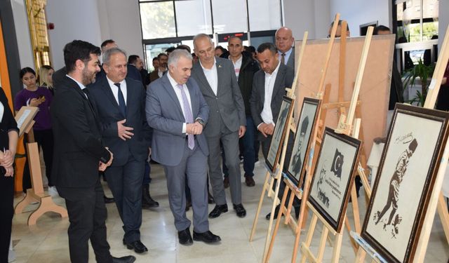 Anamur'da öğrenciler tarafından hazırlanan resim sergisinin açılışı yapıldı