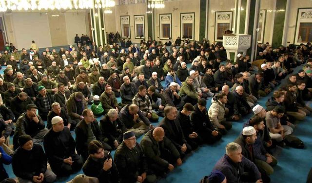 Bilecik'te 'Kur'an-ı Kerim Ziyafeti' programına yoğun ilgi