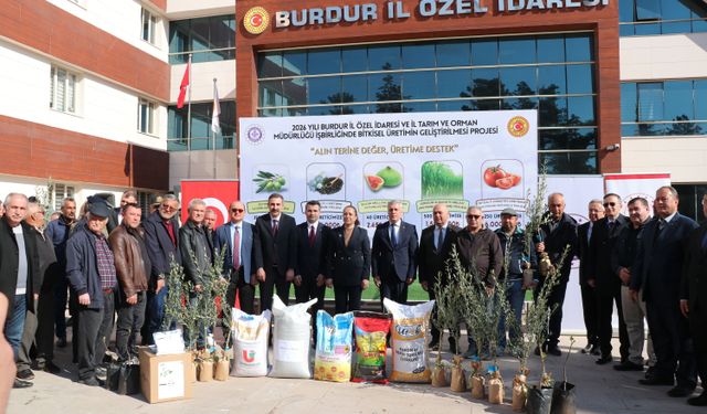 Burdur'da kuraklığa dayanıklı ürünlerin teşviki için üreticilere 20 milyon lira destek verildi