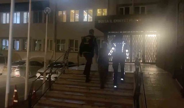 Bursa'da 7 yıldır aranan çocuk emniyetin özel ekibiyle bulundu