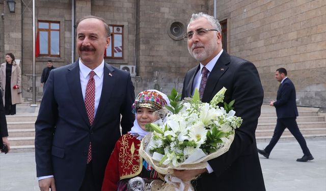 Çalışma ve Sosyal Güvenlik Bakanı Işıkhan, Isparta'da ziyaretlerde bulundu