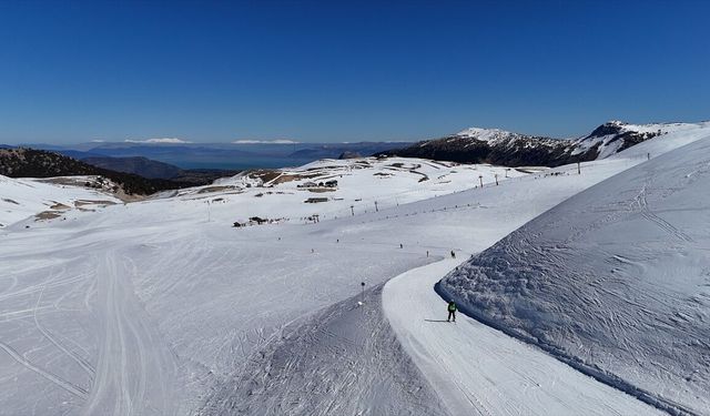 Davraz Kayak Merkezi, Ramazan Bayramı'nda ziyaretçilerini ağırlamaya hazırlanıyor