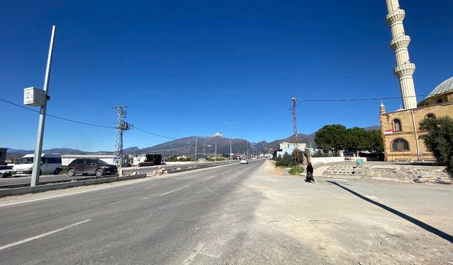 Düziçi Çevre Yolunda Kavşak Eksikliği Tepki Çekiyor