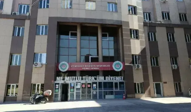 Etimesgut Belediyesi’ne Zimmet Operasyonu: 4 Gözaltı