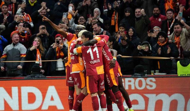Galatasaray haftayı en yakın rakiplerine karşı 7 puan farkla kapadı