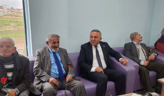 Kadirli’de İYİ Parti’den Huzurevine Anlamlı Ziyaret