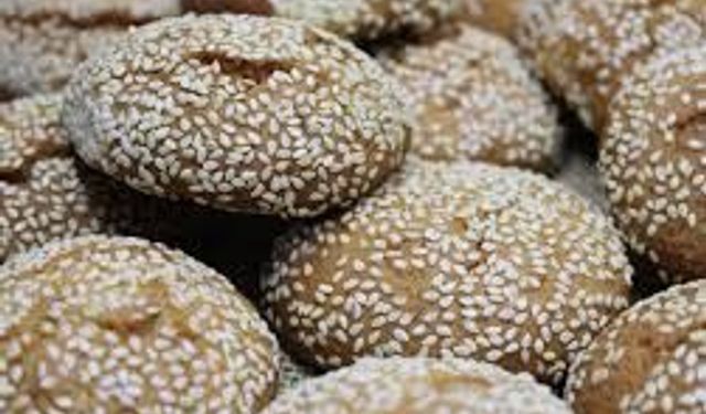 Osmaniye’nin Bayram Kömbesi Yüzyıllık Geleneği Yaşatıyor