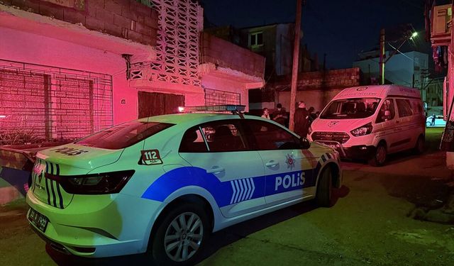 Mersin'de silahlı kavgada başına mermi isabet eden genç kız öldü