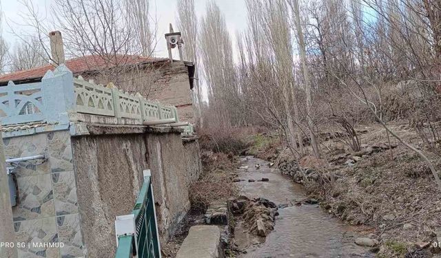 Minaresiz cami görenleri şaşırtıyor