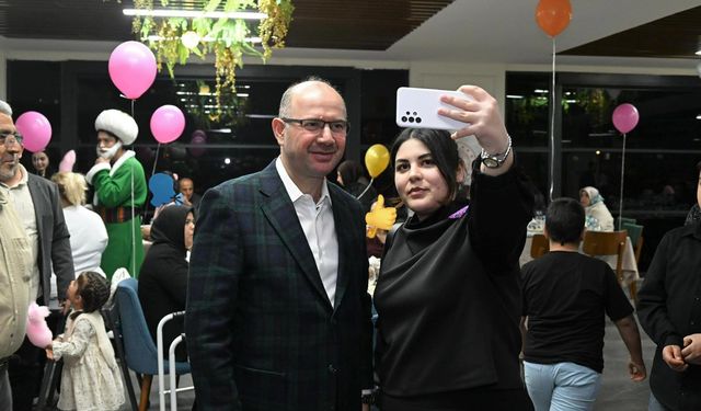 Vali Serdengeçti Koruyucu Ailelerle İftarda
