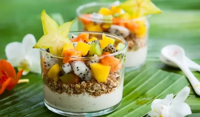 Yoğurtlu Yulaf Parfe Tarifi: Sağlıklı ve Pratik Kahvaltılık