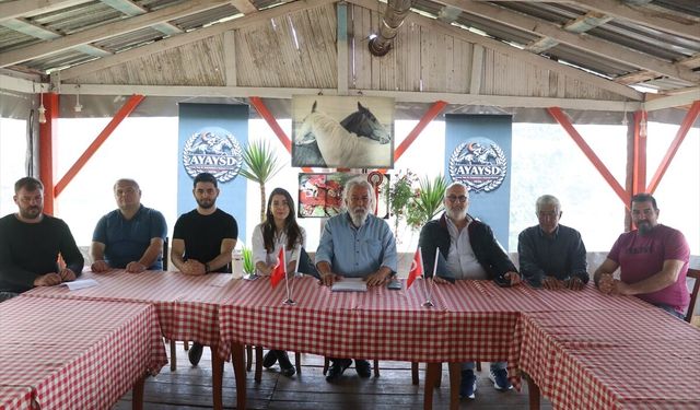 Adana'da Anadolu Yarış Atı Yetiştiricileri ve Sahipleri Derneği kuruldu