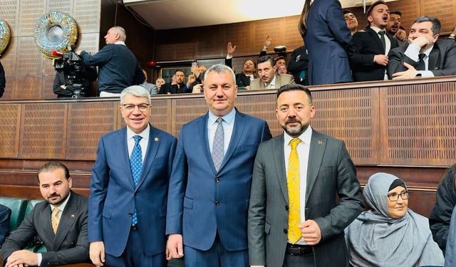 Düziçi İlçe Teşkilatı Ankara’da Grup Toplantısına Katıldı
