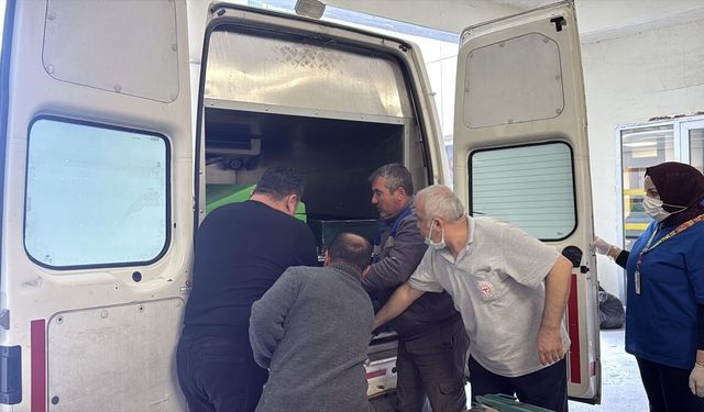 Burdur'daki trafik kazasında ölen 7 kişinin cenazeleri yakınlarına teslim edildi