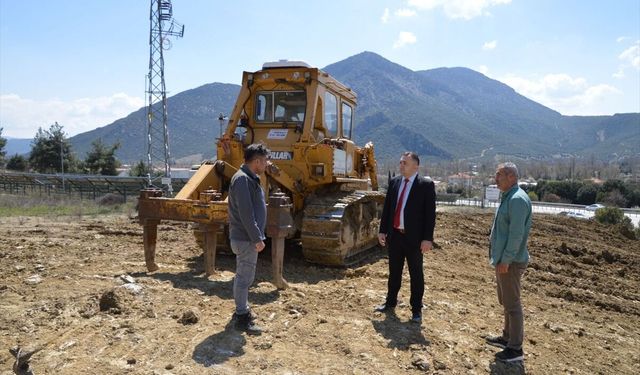 Çeltikçi'de pazar yeri ve köy lokantası projesinin çalışmalarına başlandı