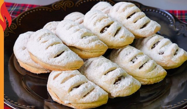 Ev Yapımı Elmalı Kurabiye Tarifiyle Tatlı Molası