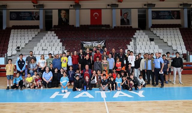 Hatay'da masa tenisi turnuvası düzenlendi