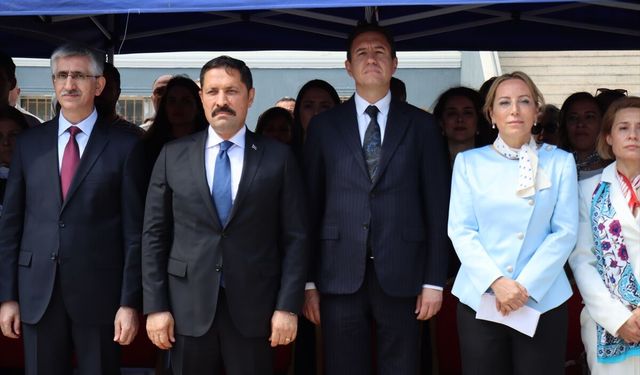 Hatay'da sivil toplum kuruluşlarının desteğiyle yaptırılan okul hizmete girdi