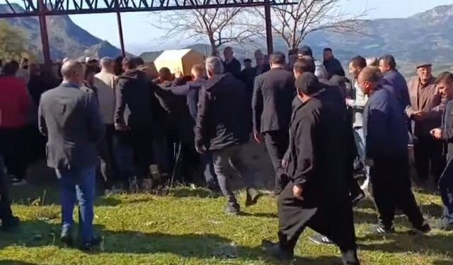 17 Yaşındaki Can ve Özcan Alasırt Son Yolculuğuna Uğurlandı