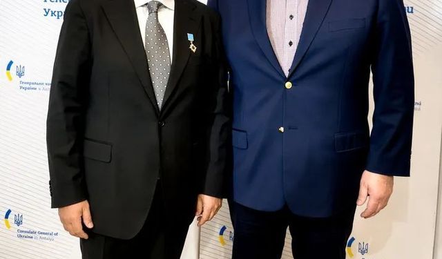 Ukrayna'nın Adana Fahri Konsolosu Sakarya'ya Ukrayna'dan devlet nişanı