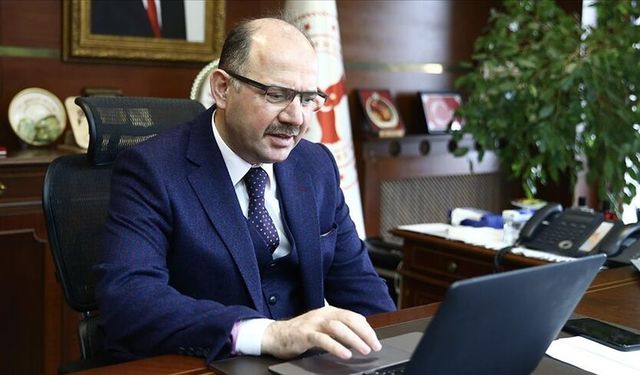 Vali Serdengeçti Öğrencilerle Buluşuyor