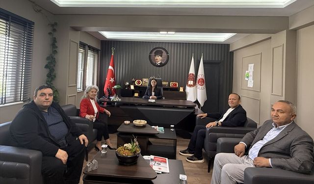 Anamur'da gazetecilerden Ağır Ceza Mahkemesi Başkanı Topaloğlu'na ziyaret