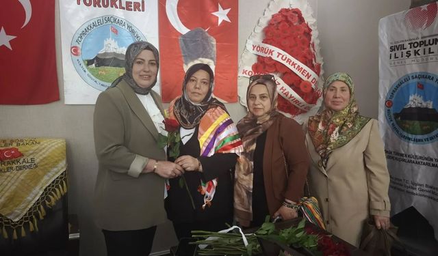 Anneler Günü’nde Kadın Kolları Hamlesi