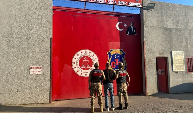 Hatay'da iş yerinde uyuşturucu ele geçirilen zanlı tutuklandı