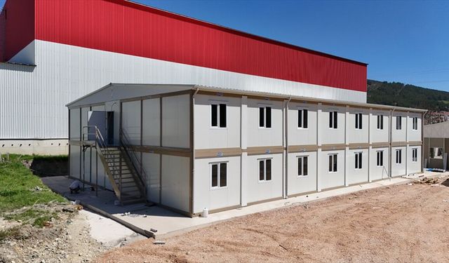 Karmod'dan fabrikalara konteyner işçi konaklama çözümü