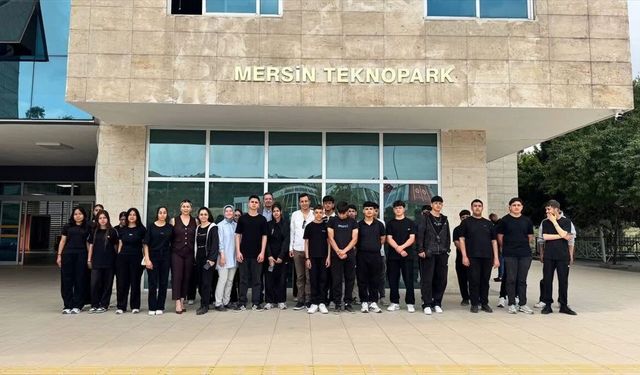 Mersin'de lise öğrencileri Mersin Teknopark'ı gezdi