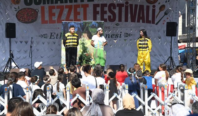 Osmaniye Lezzet Festivali’nde Minikler Doyasıya Eğlendi