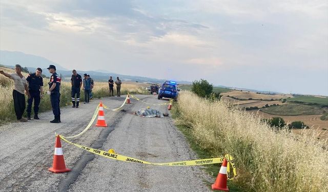 Adana'da baba ve oğlunu av tüfeğiyle öldürdüğü iddia edilen zanlı tutuklandı