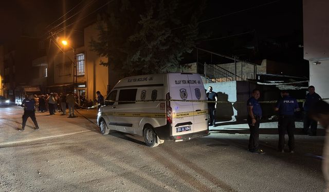 Adana'da kardeşler arasında çıkan kavgada 1 kişi öldü, 1 kişi yaralandı