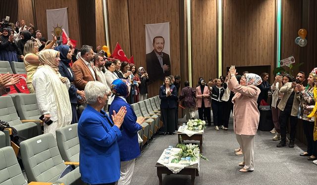 AK Parti Kadın Kolları Başkanı Ercan, Isparta'da konuştu:
