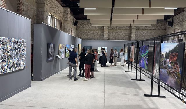 BN Sanat Akademisi 2. Resim Yarışması'nda dereceye giren eserler Adana'da sergilendi