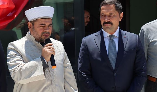 Hatay'da depremlerin ardından 130'uncu cami ibadete açıldı