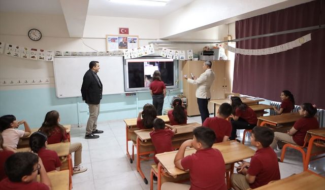 Hatay'da ilkokul öğrencileri 'Tekno-Organik Okul' modelini deneyimledi