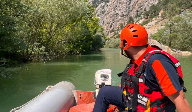 Kahramanmaraş'ta nehirde kaybolan kişi için arama çalışması başlatıldı