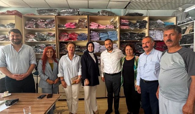 Karayiğit'ten Terziler Odası Başkanı Derya Öztürk'e Tebrik Ziyareti