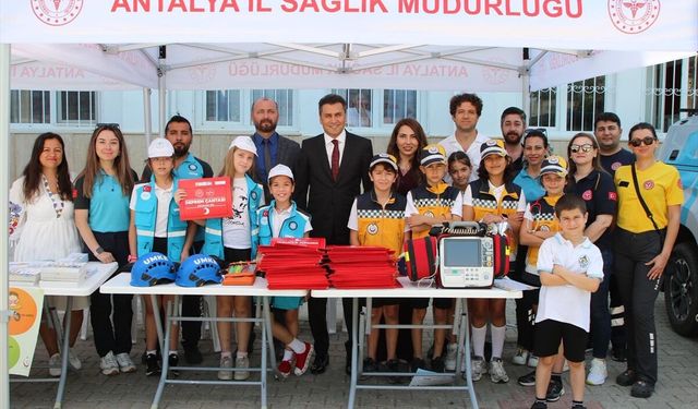 Kaş'ta 'Sağlıklı Çocuk, Sağlıklı Gelecek' etkinliği düzenlendi