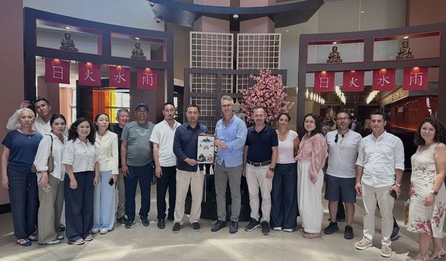 Kırgızistan, Issık Gölü için Türkiye'nin mavi bayrak modelini inceledi