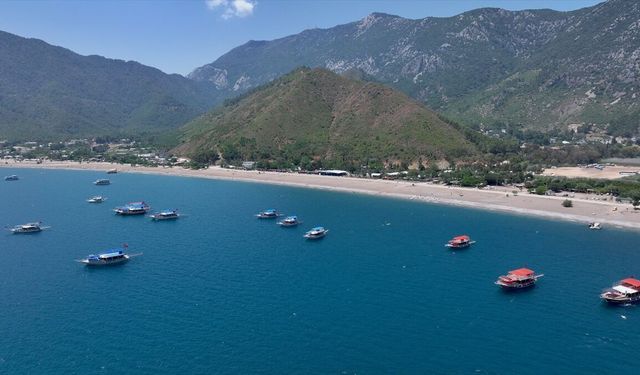 Likya Yolu'nun kalbindeki Adrasan dört mevsim tatilcilerin gözdesi